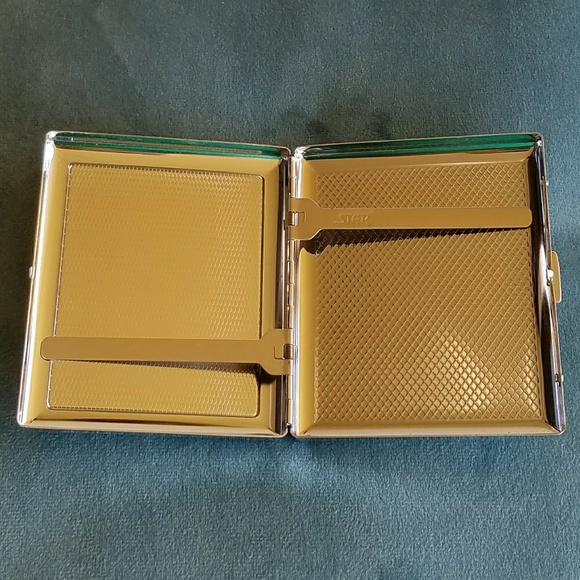 NEW Pinup Girl Wallet / Cigarette Case - Picture 2 of 2